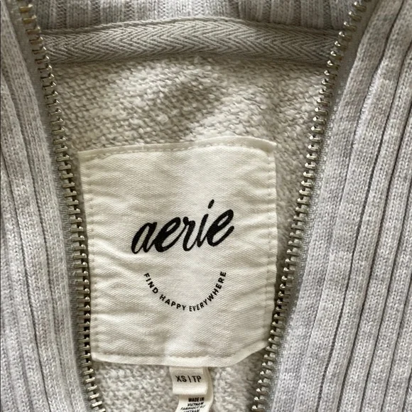 Aerie Gray Quarter Zip Up Sweater with Ribbed Cuffs - Picture 5 of 7